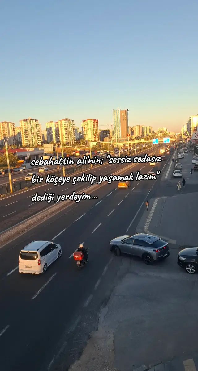 Hiçbir ümidim yok. Bu sondu  Artık hiçbirşeyin değişmesine imkan yok  lüzum da yok.... sebahattin Ali..