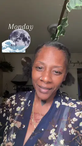 Today is #monday a great day to check in with your #emotions #spellwork that dealt in baths, psychic abilities, reconciliation, and roadopeners we’re often performed on Mondays. #hoodoo it’s #lunar energy from their ruling planet the moon makes it a prime day for fertility work. 
