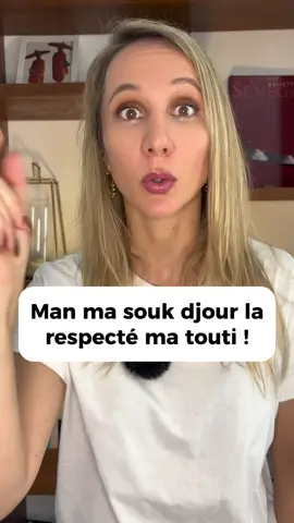 « Je me suis accroupie pour t'accoucher, alors respecte moi un peu ! » Qui n'a pas entendu cette phrase au Sénégal ?!😅 Il y a plusieurs expressions wolof relatives à l'accouchement qui sont entrées dans le langage courant, mais savez-vous d'où elles viennent ? -Découvrez le dans ce réel ! ✨✨✨Je suis Alix, Doula à Dakar et j'accompagne les femmes et les couples avant, pendant et après la grossesse