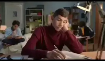 بسم الله هبدا اذاكر  بعد ٣ دقايق : . . . #لايك #ميد_تيرم #طالب_ثانوية_مرهق #طالب_جامعي #الشعب_الصيني_ماله_حل 