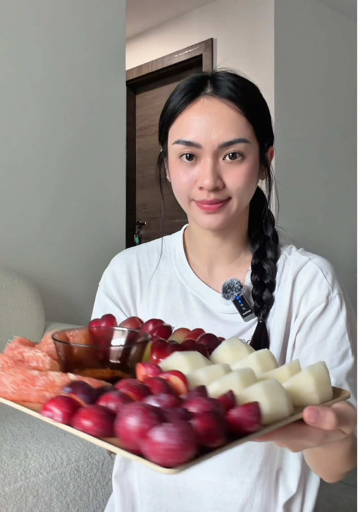 Nửa đêm đã được ăn uống gì chưa các mom 😂😂 Fan trái cây zô điểm danh ạ #vuthuyquynh #xuhuong #dailyvlog #meme #mukbang 