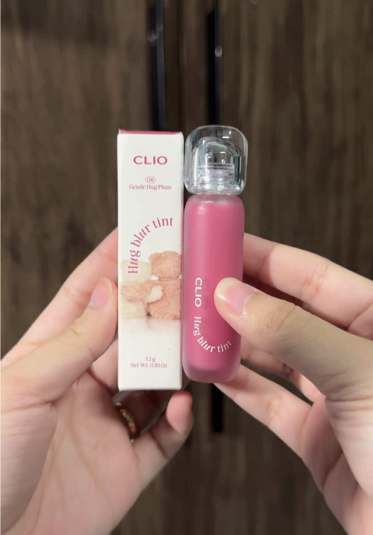 Chất son mờ mịn xinh lắmm, đẹp từ trong ra ngoài luôn í 💗 #clio #cliohugblurtint #reviewson #fyp #xuhuong 
