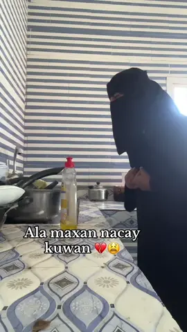 Subax walba💔😂#nuura_mariin #fyp #الشعب_الصيني_ماله_حل😂😂 #fyppppppppppppppppppppppp #viral 