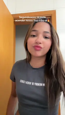 Já vamo começar a semana acendendo o foguinho pfv?🔥🔥#juliaregina #foryoupage #vaiprofycaramba #trabalhecomartistas #acendeofoguinho🔥  
