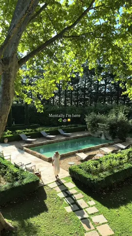 🌿🏊🏼‍♀️☀️