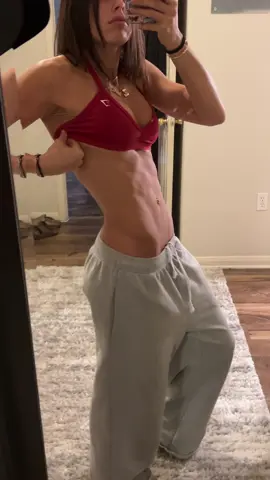 just a reminder that angles, posing, and lighting are everything🤝🏻