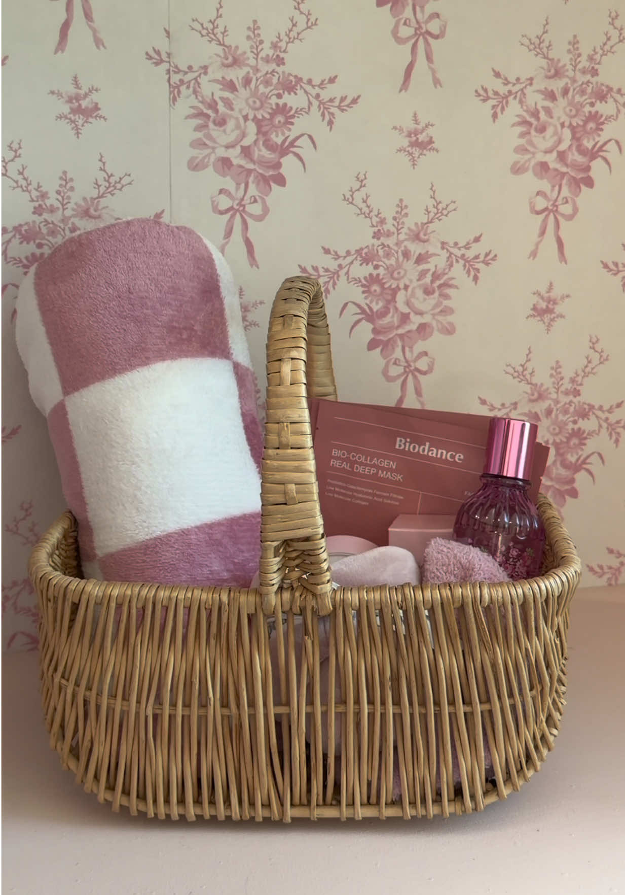 self care with a little help of @Biodance Store US 🎀 #SelfCare #giftbasket #biodance #biodancecollagenmask 