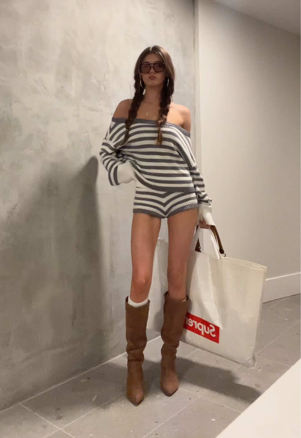 Todays outfit for shopping! Set is @Edikted glasses are @vehla #OOTD #outfitinspo 