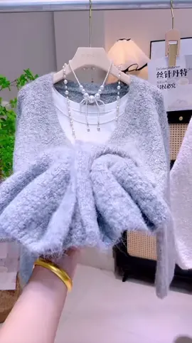 #แฟชั่น #เสื้อแฟชั่น #เสื้อคลุม #เสื้อกันหนาว #เสื้อแขนยาว 