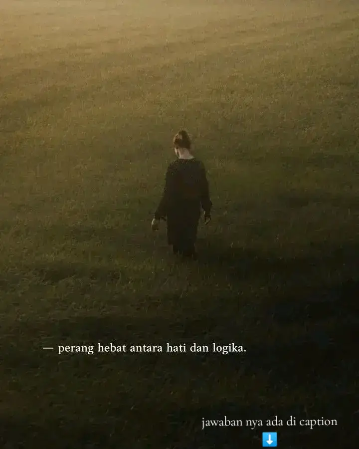 1 hal yg belum pernah kita sadari. rasa sakit yg paling hancur datang dari diri kita sendiri. so, jangan pernah menyalahkan orang lain. tapi sadarilah sejak awal kita sudah mengambil keputusan yg dimana resikonya itu akan membuat diri kita sakit se sakit - sakit nya. semua kita yg tanam, semua kita yg buat, ibarat kata (setelah gw kenal dia gw jadi hancur seperti ini). apakah kita sadar d balik kalimat tersebut ? itu sudah kita akui bahwa diri sendiri yg memulai dan memilih untuk mengenalnya dan juga mendalami nya. saran ; hargailah diri kita sendiri terlebih dahulu, sayangilah diri kita sendiri terlebih dahulu sebelum kita melakukan itu semua terhadap orang baru 😊 dan jangan lupa, jaga lah hati kita dan diri kita untuk tidak merasakan sakit itu bagaimana pun caranya 🤫🤫 #quoteshidup #quotespsikolog #fypdongggggggggシ #masukberanda 