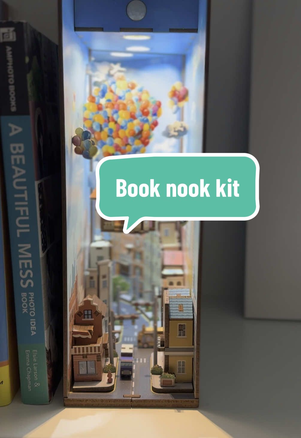 You definitely need it 💗 Beginner friendly kit, easy to assemble and the result is so beautiful. Amazing decor for your bookshelf ✨ @Tonecheerofficialshop #holidaygiftguide2025 #diyhomedecor #bookishgifts #diygift #booknookkit 