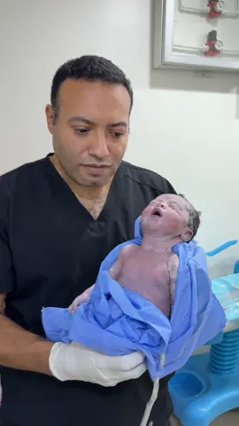 Baby first breath #babyfirstbreath #doctorbaby 