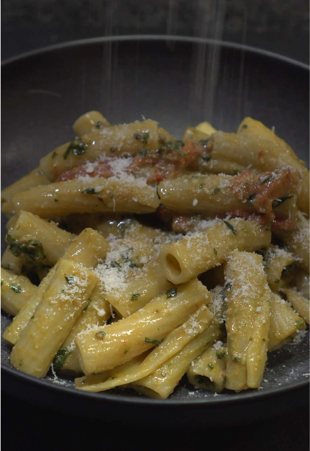 Pesto Pasta 😍🍽️😋 #FoodTok #FoodLover #Recipe #EasyRecipe #pasta 