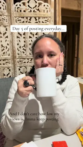 Because why not me! And not giving up! Day 5 of posting consistently and to be honest it has been easier then I expected…going for 30 days- whose doing the same?  . . . . . . . #mompreneur #motivation #justkeepposting #over40andthriving 