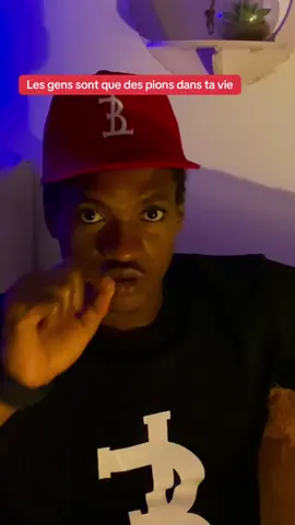 @COLOSAL DARK 🥷🏿  Les gens sont que des pions dans ta vie #conseil #develeppementpersonnel 