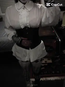 HELLO ICONIC COOL SHIT?!!!? @BILLIE EILISH @FINNEAS @Maggie Baird @Billie Eilish Home @Billieeilishfragrance official #billieeilish #edit #fyp #halloween2025 #viral 