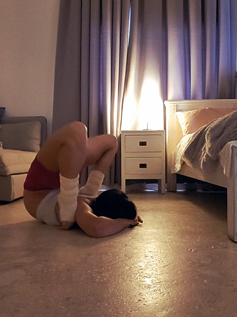 #contortionist #fypシ゚ #stretching #acro #foryou 