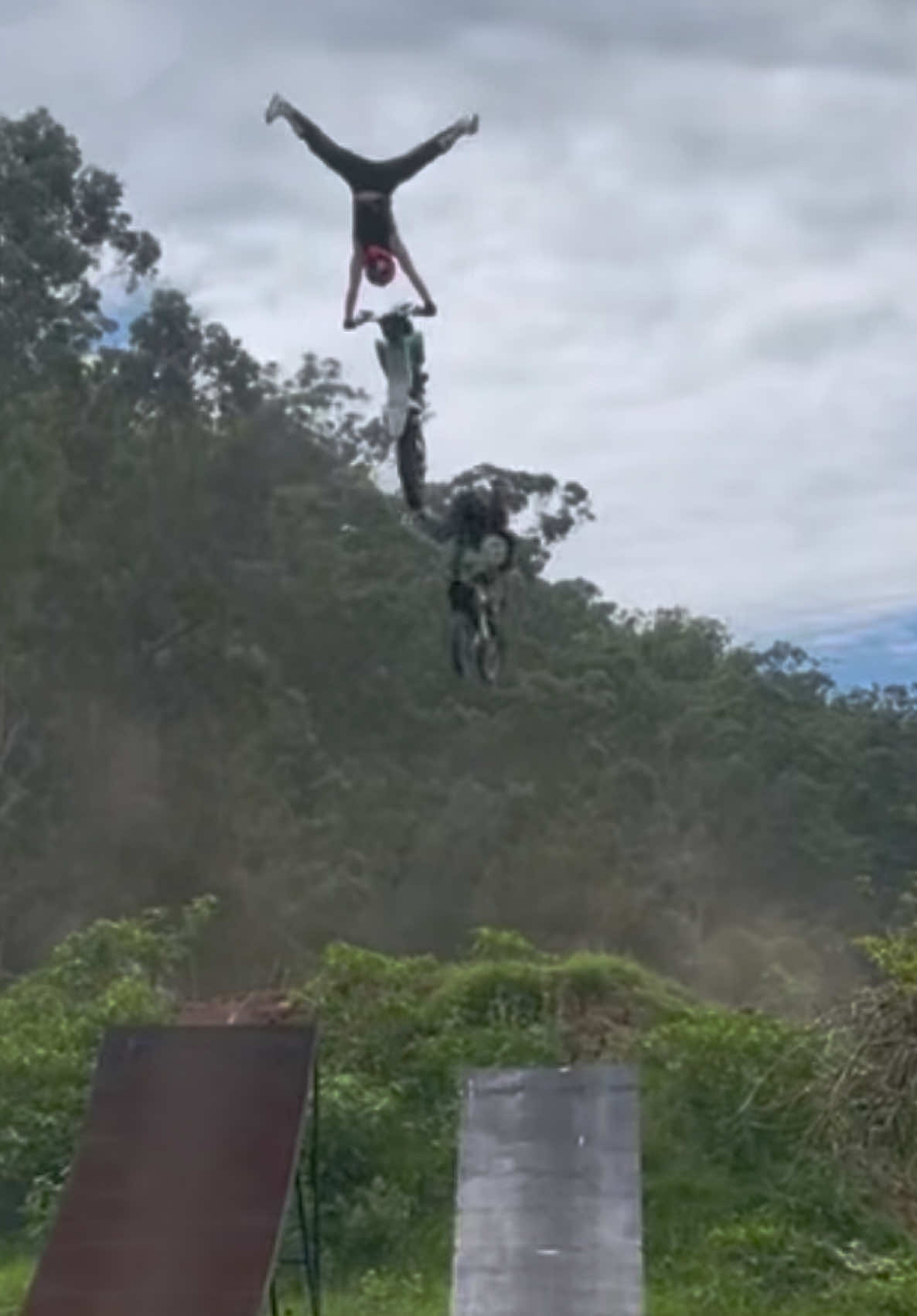 Another clip from a huge training day! Only takes one mistake and we could all go down 😅 #FreestyleKings #BehindTheScenes #Motocross #SportsTok 