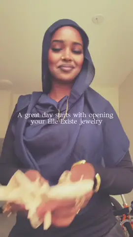 Mornings feel better when they start with new Elle Existe jewelry ✨ #ElleExiste #girlythings 