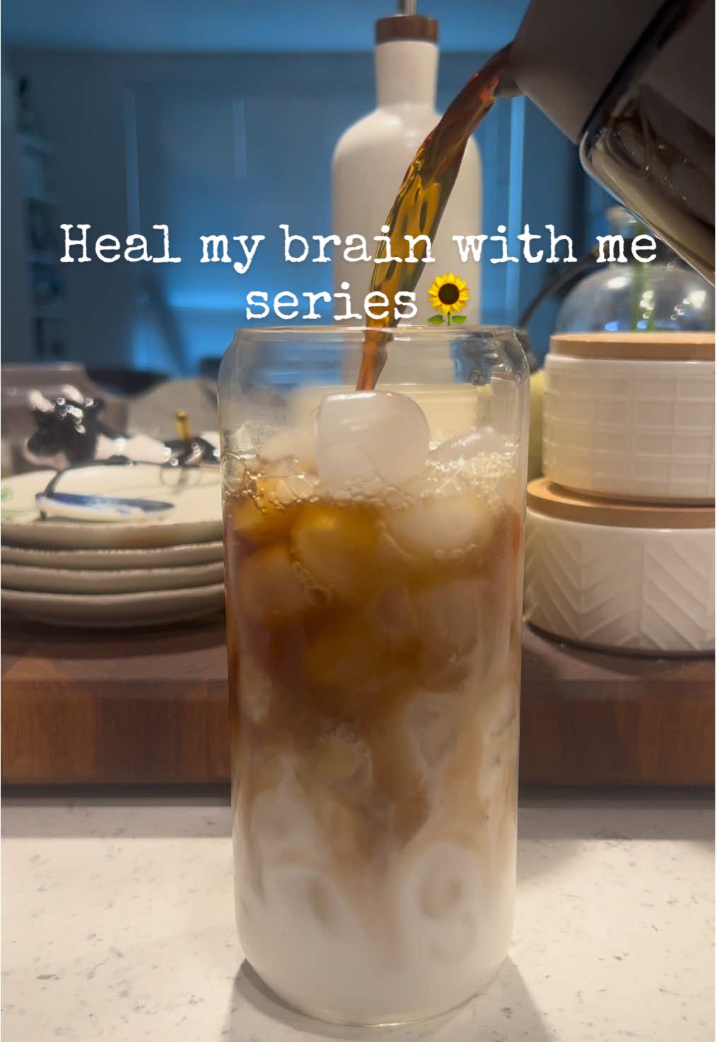 make my morning iced coffee with me🤎☕️🧠 #makecoffeewithme #morningcoffee #icedcoffee #comfortcoffee 