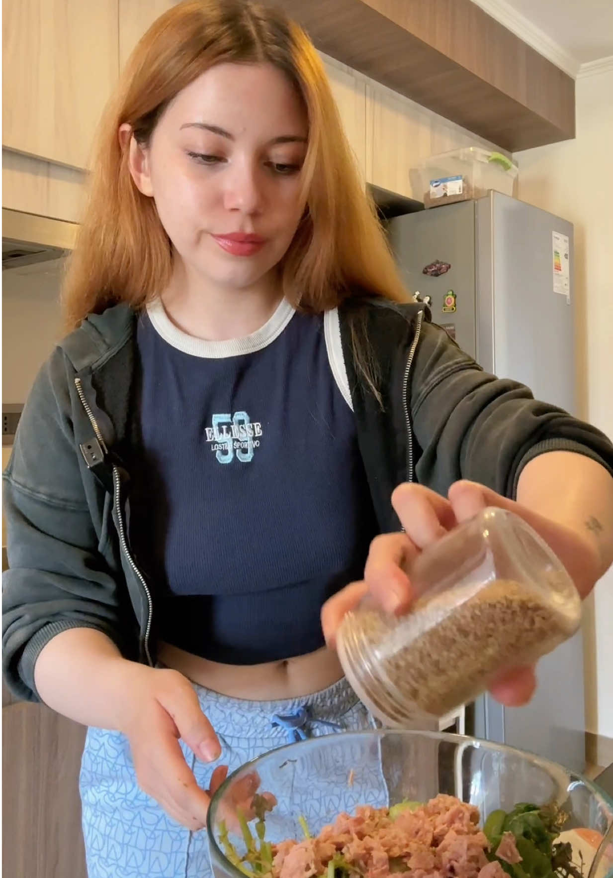 Mi almuerzo de hoy 🌝 ensalada de atún  #almuerzofacil #ensaladasaludable #almuerzosaludable #recetafacilyrapida 