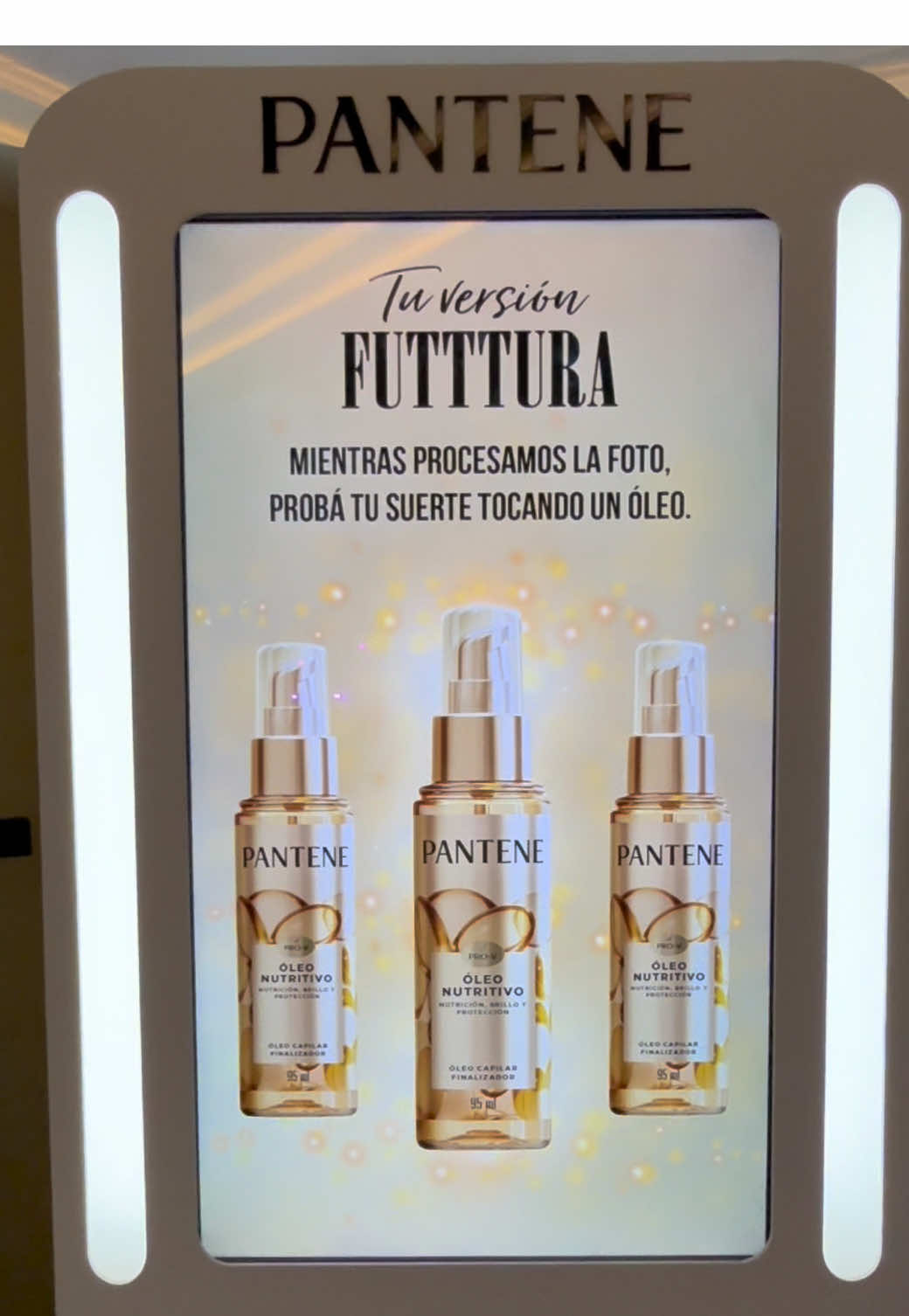 Mi experiencia en #PanteneTuVersionFutttura fue increíble y encima me fui con un pelazo! Gracias @Pantene Argentina  No se pierdan este stand que es ESPECTACULAR!  *vs Pantene Pro-V Miracles Keratina