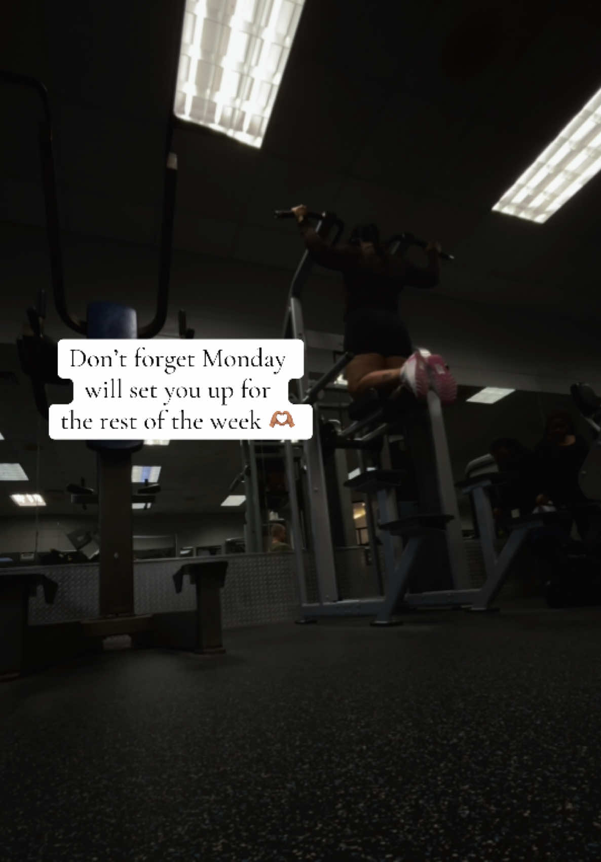 Use to hate mondays but now it’s my motivation to keep going hard everyday of the week 🙌 #gymmotivation #girlsoftiktok #winterarc 