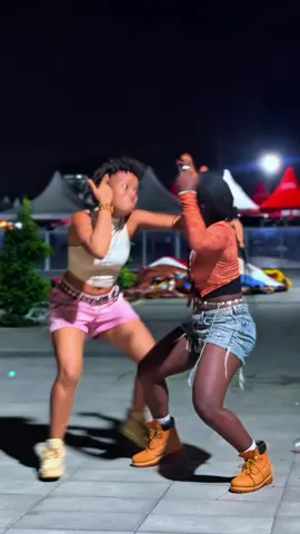 The end is my highlight 😂😂 With/ @Mildaaa ❤️ and @Lalli  DC: @Astrid_Akuffo🦋🎀  #fypシ #viral #mandy #trendingvideo #mandynation  Song: @Lasmid 