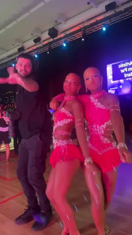 Boyfriend❤️ #blondesdoitbetter #fyp #viral #latindance #foryou 