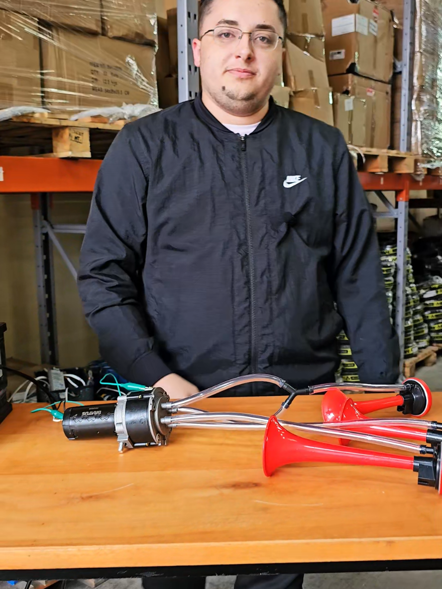 🔥 BUZINA VERDUREIRO COM SOM ALTERNADO TOP DEMAIS 📢 #verdureiro #buzina #somalto #corneta #buzinadecaminhao 