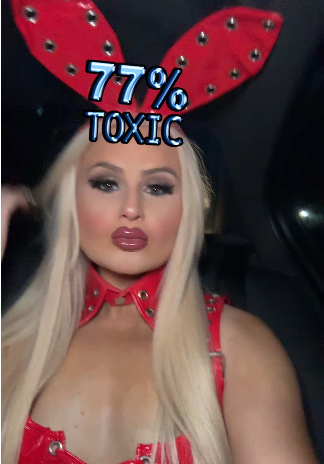 Mmhmm ❤️‍🔥💋😜 #tootoxic #toxictrend #toxicbritneyspears #halloweenlook #tootoxicashleekeating 