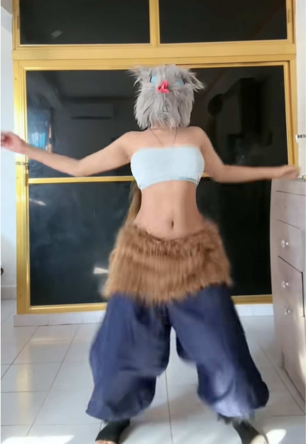 Roblox trend  #robloxtrend #roblox #robloxdance #inosuke #inosukecosplay 