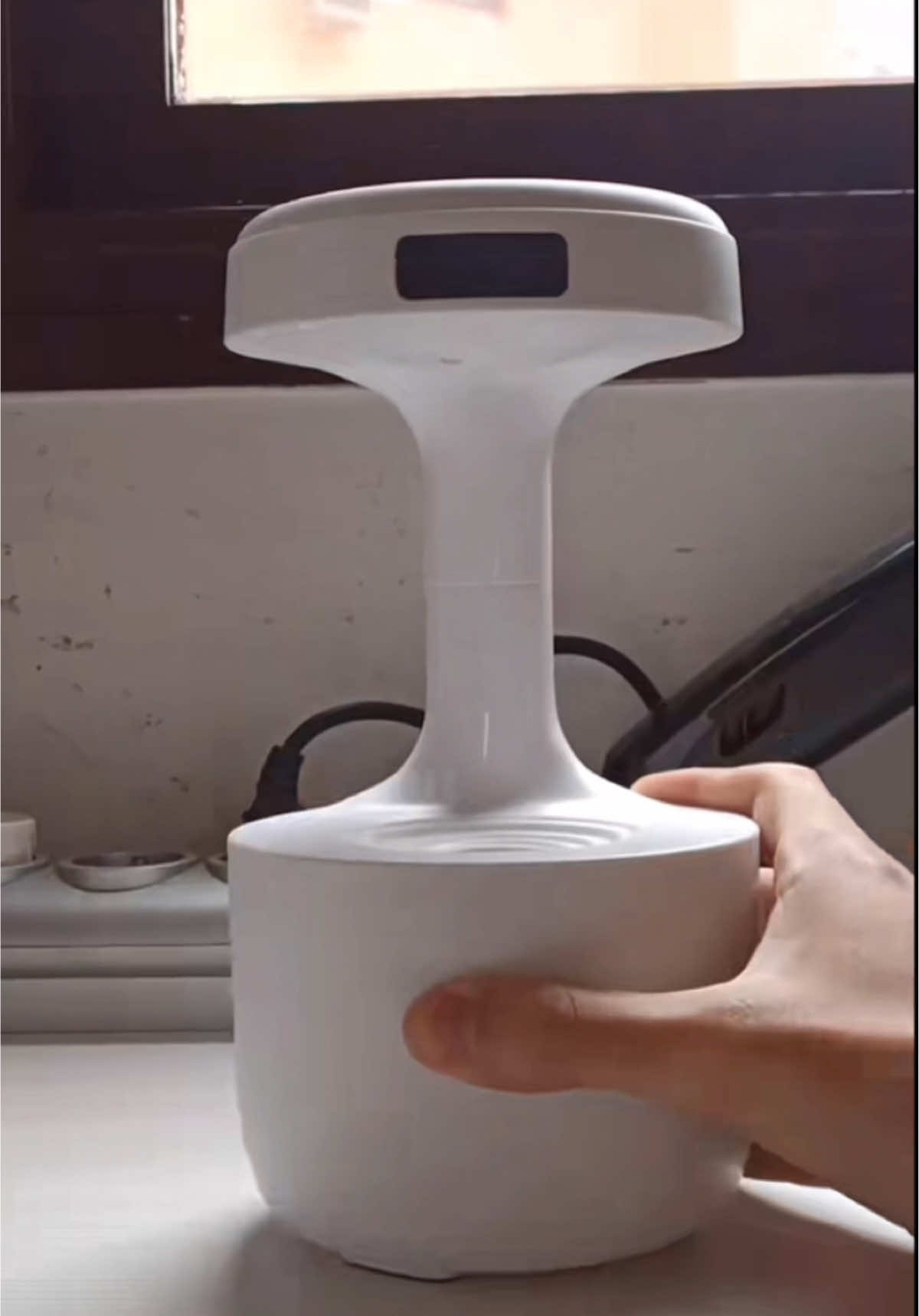 So cool #tiktokmademebuyit #viral #humidifier #fyp #lifehacks 