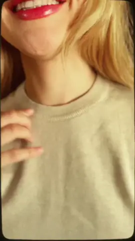 If “quiet luxury” was a sweatshirt. 100% cotton, soft as a cloud, and actually holds its shape. This is your new everyday uniform 🤍 #cottonsweatshirt #neutralstyle #capsulewardrobe #organiccottonclothing #falloutfitinspo