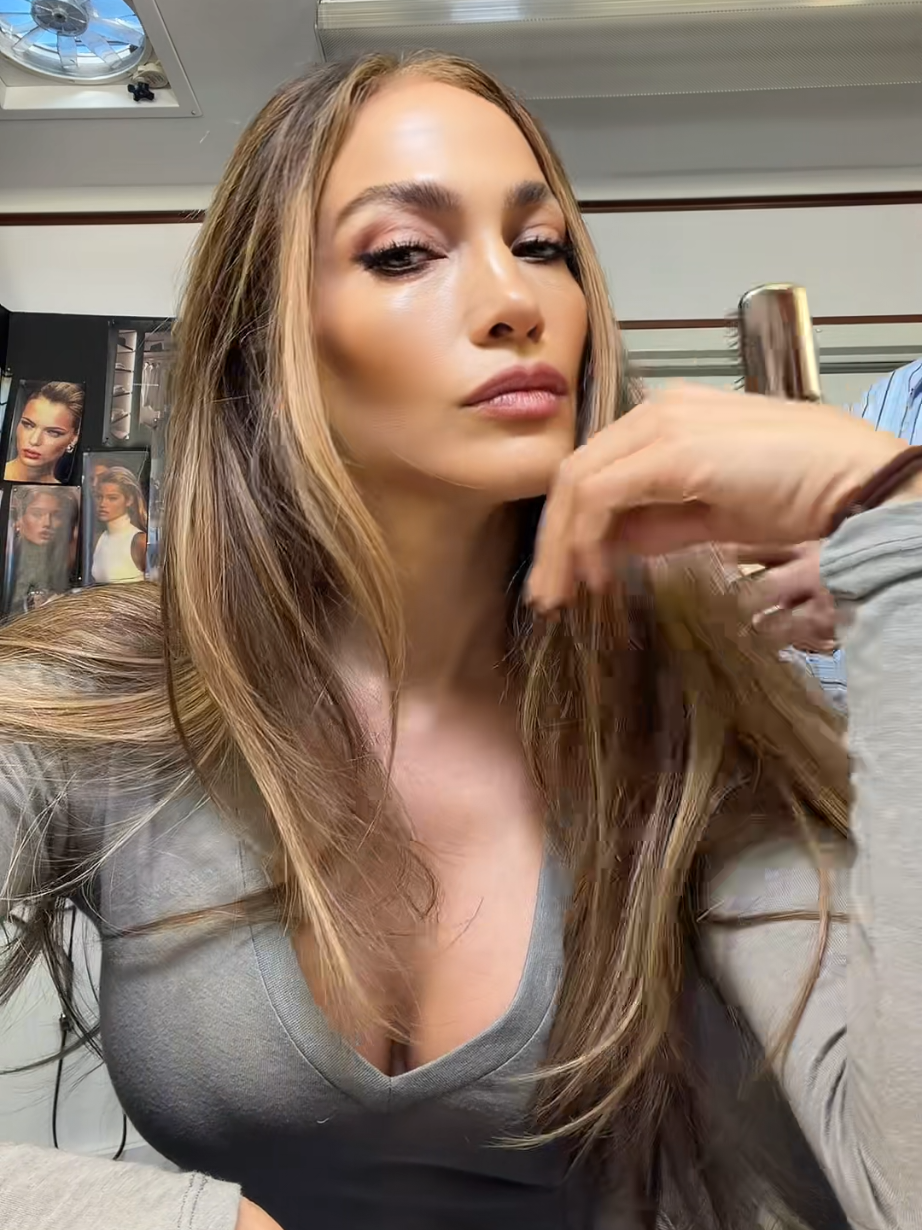mother slayyy #jlo #jenniferlopez 