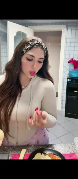 #creatorsearchinsights 