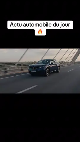 Aujourd'hui au programme : BMW devient la première marque à obtenir le droit de conduire sans les mains partout en Europe, Tesla casse encore les prix de son nouveau Model Y qui devient imbattable, l’Europe va considérablement augmenter les prix des carburants — avec 15 centimes d’augmentation par litre — et surprise : le marché automobile français vient de passer un nouveau cap. Et pour une fois, ce n’est pas une mauvaise nouvelle. 🚘 BMW iX3 — La première voiture autorisée à rouler sans les mains en Europe BMW devient la première marque au monde à obtenir l’homologation DCAS européenne. Son Highway Assistant permet de lâcher le volant jusqu’à 130 km/h, tout en gardant la maîtrise. Le système est autorisé dans 60 pays, et le iX3 sera le premier à l’intégrer. ​⁠  ​⁠  ⚡ Tesla Model Y — Le SUV électrique devient imbattable Grâce à la prime CEE, le Tesla Model Y Standard tombe à 35 790 €, avec 534 km d’autonomie. Moins cher qu’un Renault Scénic E-Tech ou un Peugeot e-3008, il redevient le meilleur rapport prix/autonomie du marché. ​⁠  💰 Europe — Une hausse du prix des carburants dès 2027 Le système ETS 2 va imposer une taxe carbone sur le transport routier et le chauffage. Résultat : +10 à +17 centimes par litre dès le 1er janvier 2027. Essence, diesel, E85 : tout le monde paiera plus cher. 🔋 Marché auto français — 1 voiture sur 4 est électrique En octobre, 24 % des voitures vendues en France sont électriques, un record. Le leasing social a dopé les ventes, avec une hausse de +63 % sur un an. La Renault 5 devient la voiture électrique la plus vendue du mois, et Renault domine le classement. ​⁠  ​⁠  @bmw @Renault  #voitureelectrique #voiture #automobile #actu #info                          