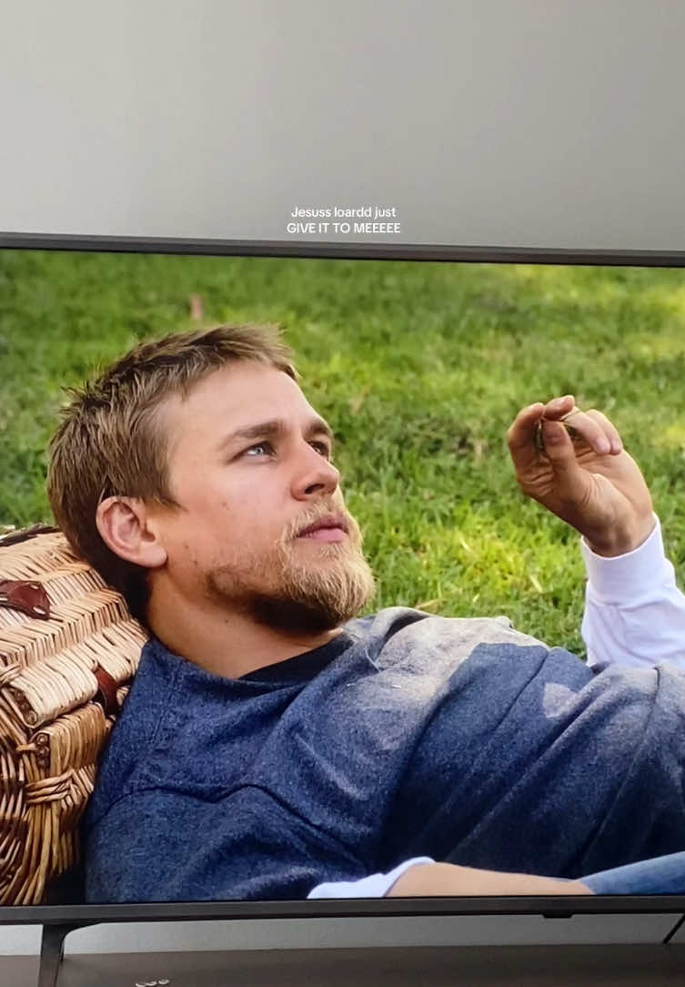 He is so damn perfect like fr!!! #jaxteller #sonsofanarchy #xybca #charliehunnam #charliehunnamedit 