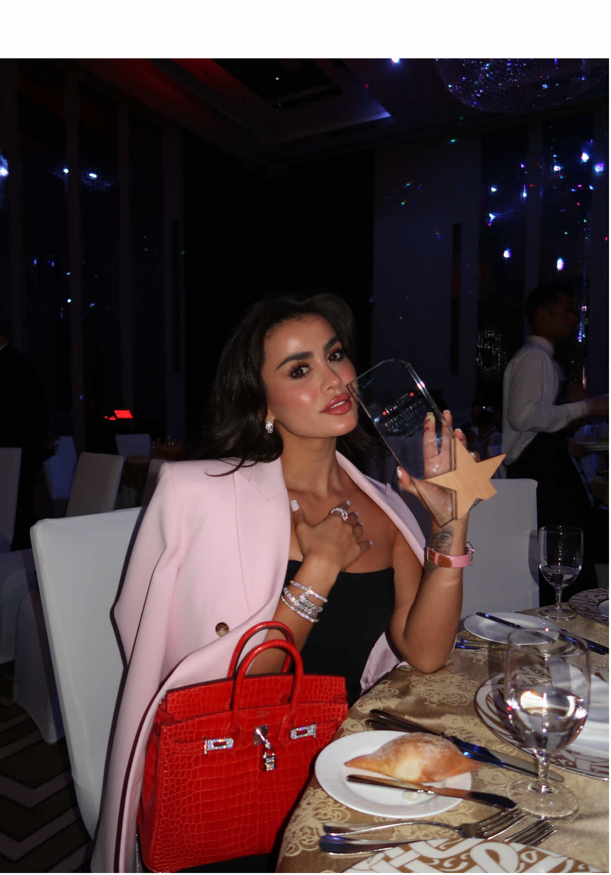 I’m addicted to making my dreams a reality  🖤🖤🖤 what about you ?! 