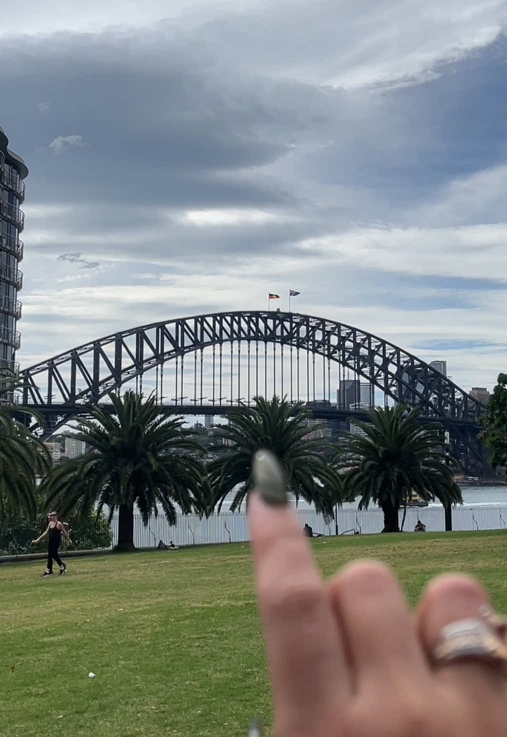 The sounds of Sydney 🇦🇺 Inspo @ASMR Sleep  #asmr #layeredsounds #sydney #tingles #satisfyingvideos 