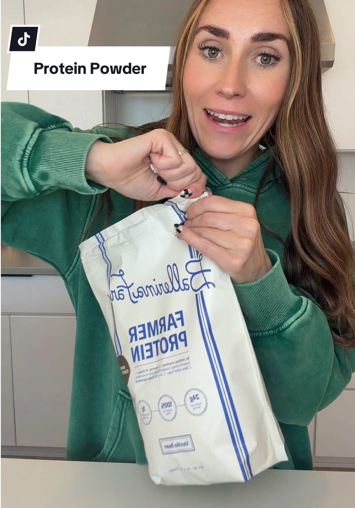 You can’t go wrong with the vanilla 😋 #proteinshake #proteinpowderreview #collagenprotein #tiktokshopcreatorpicks #tiktokshopblackfriday 