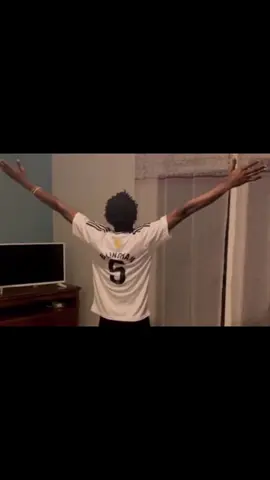 #CapCut @Tonsser @Real Madrid C.F. #jud 😁 rien à……. Dire 