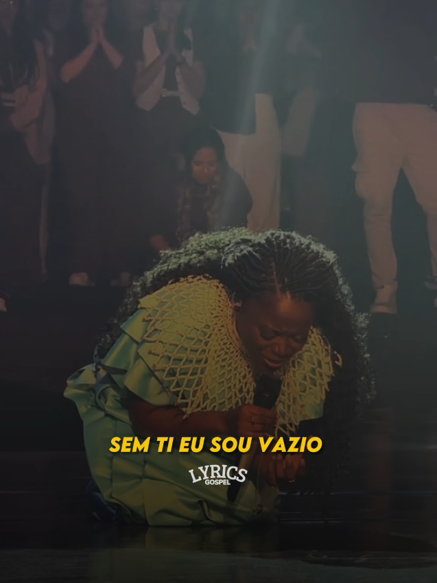 Sou nada 🥹 #lyricsgospel #fy #melhoramigo #nairnany 