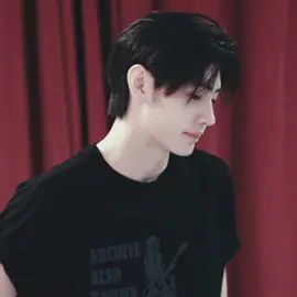 bro just wanted to push everyone in that freaking pool #sunghoon #parksunghoon #sunghoonedit #enhypen #fyp  cc towonz sunghoon edit en drive enhypen