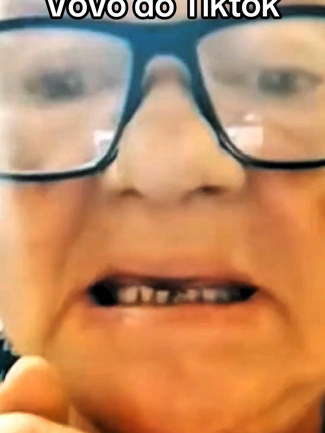 Zago e a Vovó do Tiktok #memestiktok #videoengraçado #povs #pov #humor #humortiktok #humorbrasileiro #sarcasmo #shitpost #shitpostbrasil #videosengraçados #acerola #compiladodememes #zago #lives