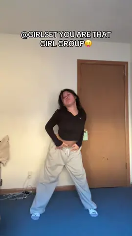 @GIRLSET saving 2026 already😩 bringing back 2000s pop r&b😝 NOV. 14TH IS THE RELEASE, MARK YOUR CALENDERS🗓️ GIRLSET WORLD DOMINATION💜 #GIRLSET #LittleMiss #dance ##fyp #girlgroup 