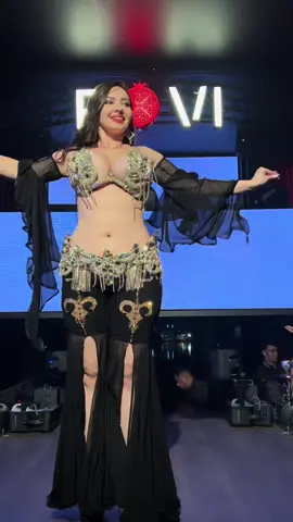 @victoriabellydance #ڤيكتوريا💃🏼🔥 #روفي_رقم_واحد_في_مصر #روفي #نايت_لايف #الترند 