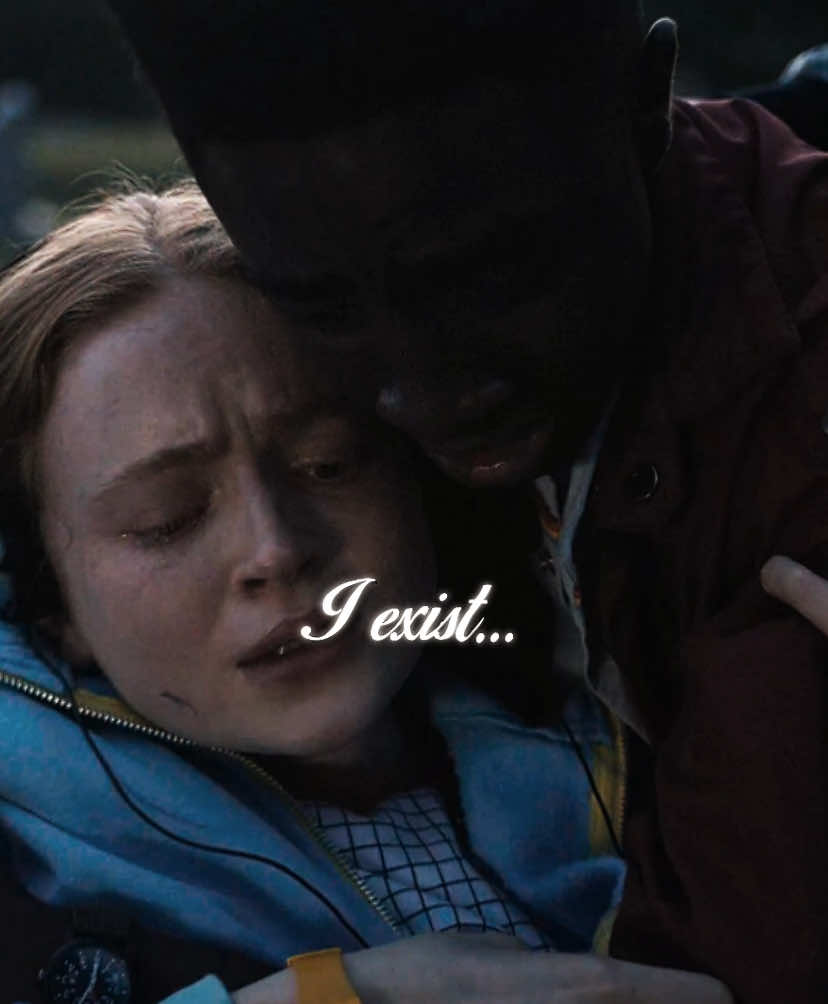 they better NOT hurt my lumax in s5 \\ • [scp: oncersscene] #lumax #strangerthings #strangerthings4 #maxmayfield #lucassinclair 