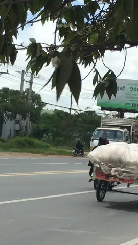 អារម្មណ៍អ៊ុំៗចែៗពេលឃើញគេ ងរគ្នា😂