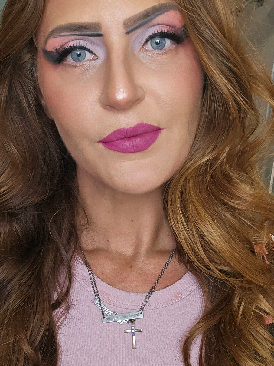 Face Beat. Theres literally no denying it. #fyp  #makeup  #pinkaesthetic #LIVEIncentiveProgram #LIVERecognition 